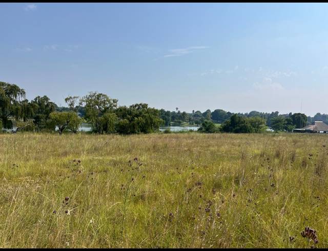 108,000M² VACANT LAND FOR SALE IN WONDERWATER